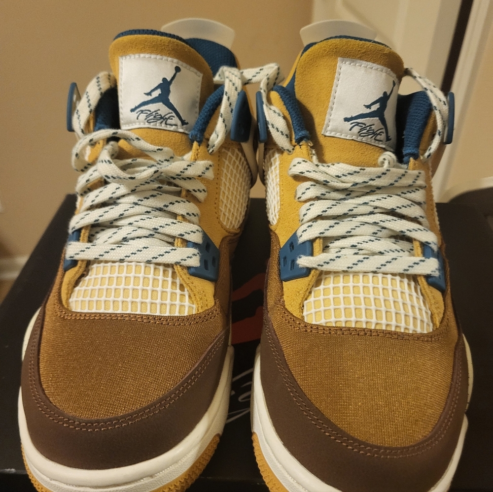 Air Jordan 4 Retro